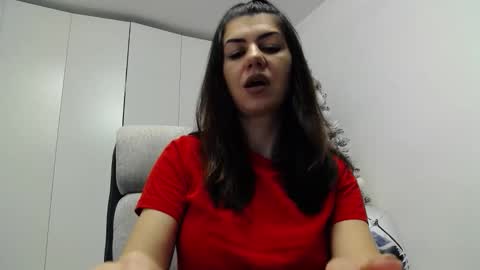 sparkly_eve online show from December 20, 9:38 am