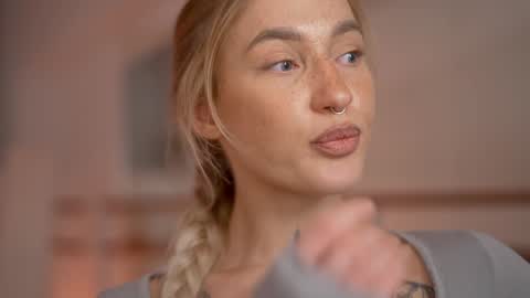 DAISY online show from December 26, 3:31 pm