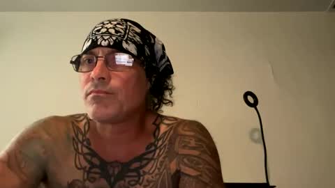 specter1972 online show from March 8, 12:09 pm