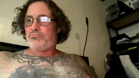 specter1972 online show from April 3, 12:50 am