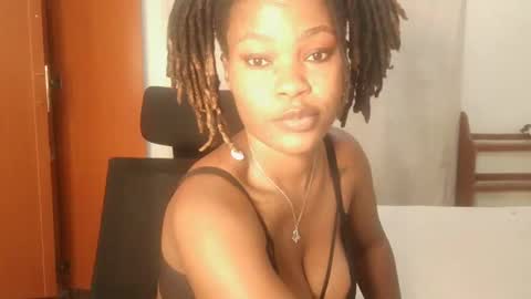 Snapshot of spicy_kerrine chatting on March 11, 11:58 pm Spicy kerrine online show from March 11, 11:58 pm