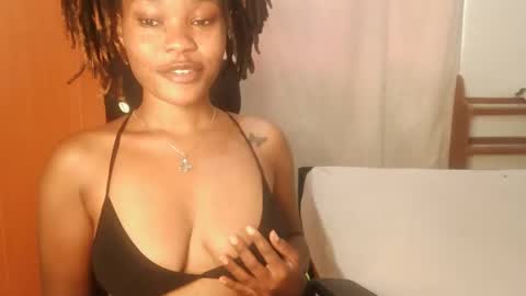 Snapshot of spicy_kerrine chatting on March 11, 5:46 am Spicy kerrine online show from March 11, 5:46 am