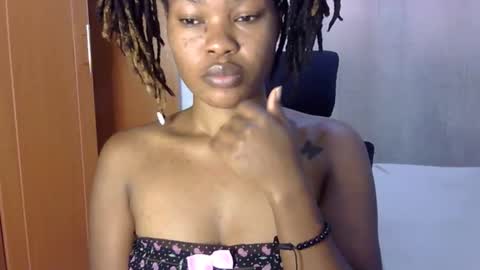 Snapshot of spicy_kerrine chatting on March 7, 8:13 am Spicy kerrine online show from March 7, 8:13 am