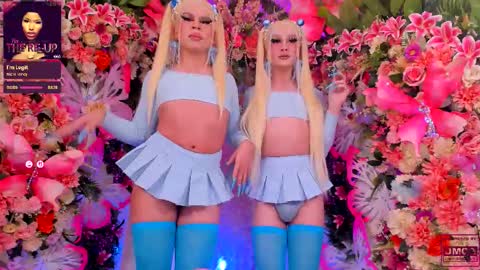 Snapshot of spicysluts chatting on October 19, 3:33 am Alison Sharon online show from October 19, 3:33 am