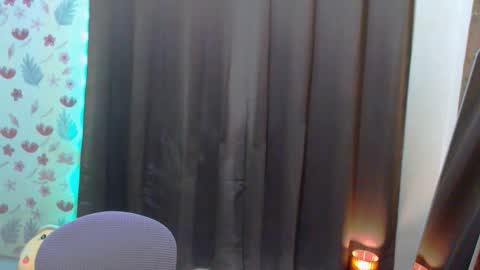 Kimmy online show from October 29, 9:44 am