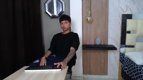 RAY online show from November 10, 4:10 pm