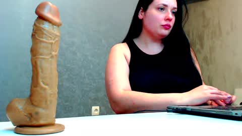 Snapshot of spoiled_lilit chatting on February 9, 5:43 pm Lilith online show from February 9, 5:43 pm