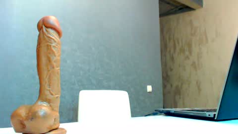 Snapshot of spoiled_lilit chatting on March 9, 9:36 pm Lilith online show from March 9, 9:36 pm