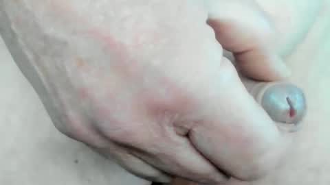 Snapshot of spreet21 chatting on February 4, 4:39 pm MicroClit online show from February 4, 4:39 pm