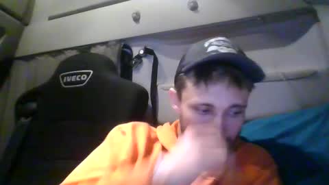 spyco82 online show from February 4, 5:01 pm