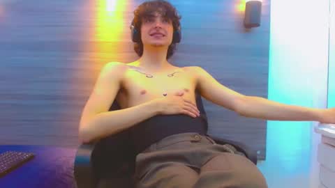 ethan online show from March 12, 1:26 pm