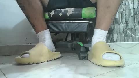 sr master cum its my old account online show from December 19, 9:43 pm