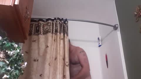 srnewton978 online show from January 30, 11:34 pm