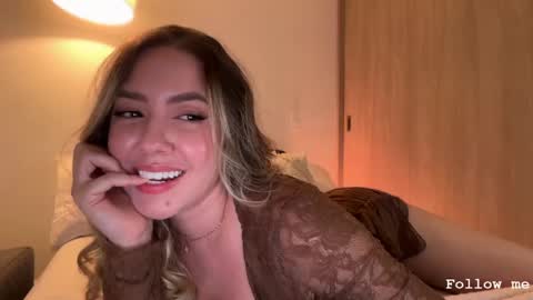 Sophie 3 online show from June 5, 2:18 am