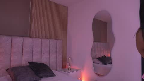 samantha online show from March 4, 7:22 pm