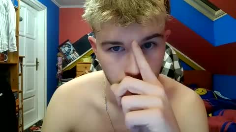 st1eve online show from December 4, 9:14 pm