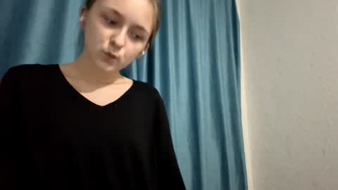 Emily online show from February 21, 7:50 pm