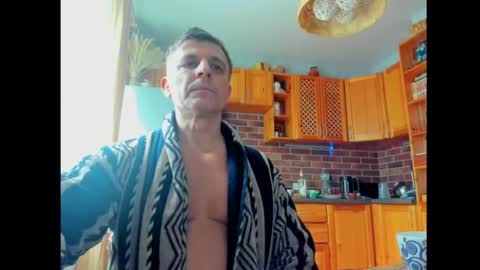 stacattoff online show from July 8, 9:57 am