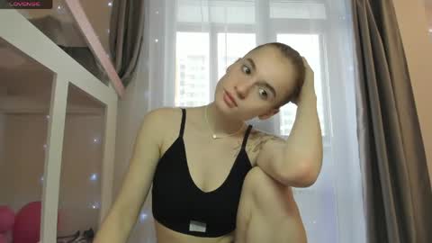 stacey online show from March 18, 2:39 am