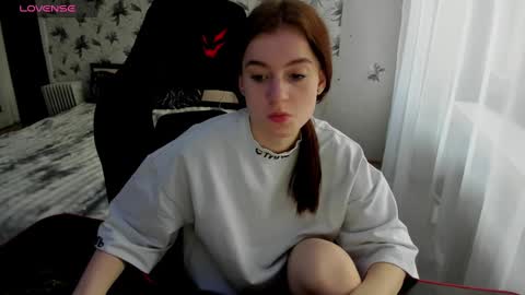 Stacey GMT5 Mo Tu We Th Fr Sa 3am -10am online show from January 22, 11:32 pm