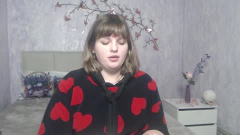 Stacey online show from February 19, 7:02 pm