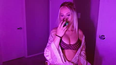 BeachBarby online show from June 5, 3:24 am