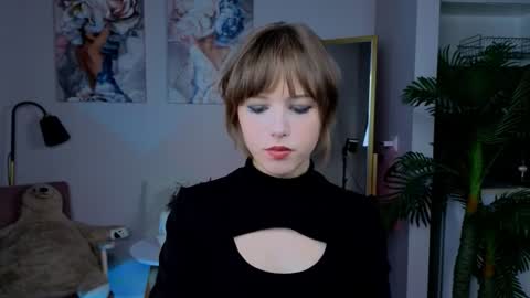 Stacy online show from October 18, 3:05 pm