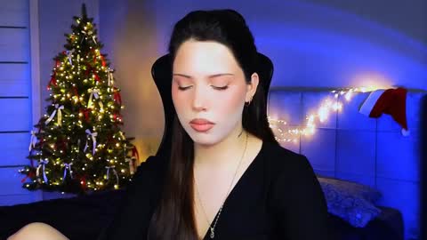 Snapshot of stacygonzales_ chatting on December 27, 11:06 am Bye bye dear See you on December 3st  online show from December 27, 11:06 am