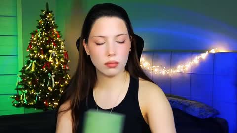 Snapshot of stacygonzales_ chatting on January 6, 9:30 am Bye bye dear See you on December 3st  online show from January 6, 9:30 am
