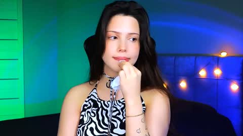 Snapshot of stacygonzales_ chatting on January 31, 9:27 am Bye bye dear See you on December 3st  online show from January 31, 9:27 am
