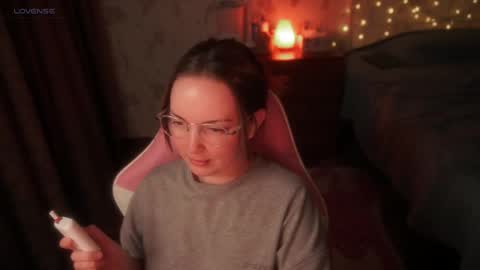 Alice online show from November 23, 7:45 pm