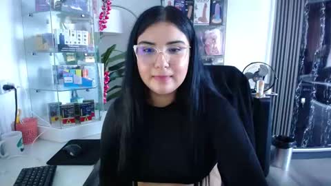 stefanialove_ online show from November 19, 3:22 pm