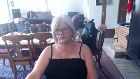 stefaniats online show from May 31, 9:30 am