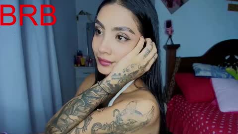 Im MiaIts my first day here  online show from January 14, 12:18 am