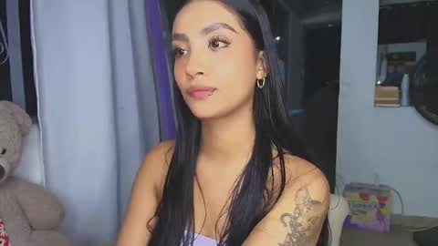 Im MiaIts my first day here  online show from November 7, 12:36 am