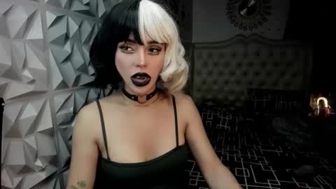 Jane online show from April 19, 3:35 pm