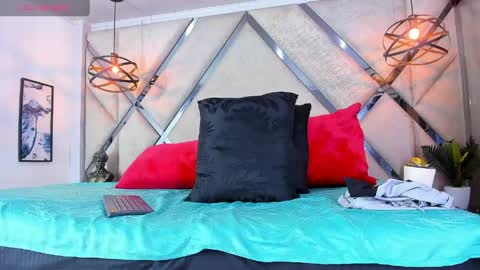 ---steffan--- online show from May 4, 3:29 pm