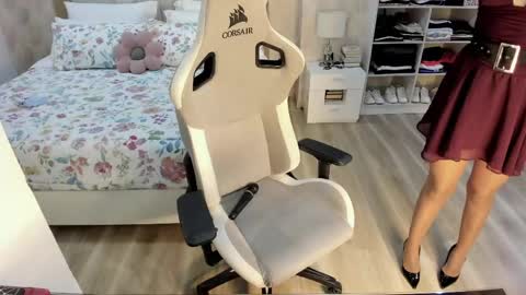 Zuly online show from April 21, 12:58 am