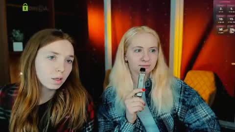 stella_flower online show from March 19, 6:30 am