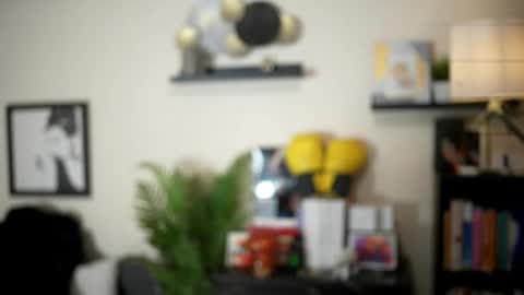 Stella online show from January 11, 6:03 pm