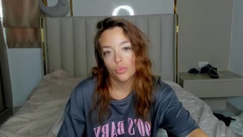 stella online show from April 3, 12:28 am