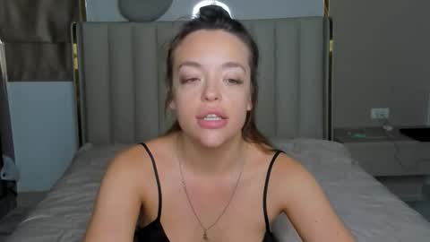 stella online show from February 12, 1:31 am