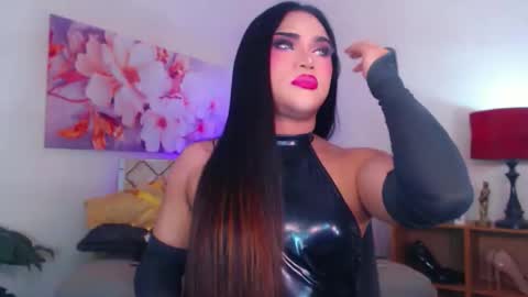 CALL ME STELLA online show from November 5, 10:06 am