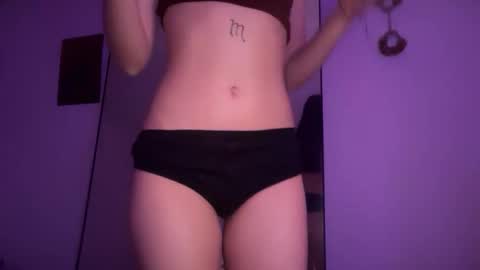 stellapearl online show from December 4, 5:07 am