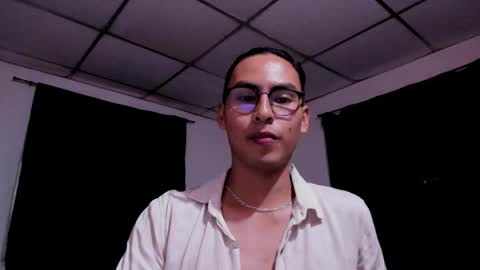 Antonio de Armas online show from April 27, 9:12 pm