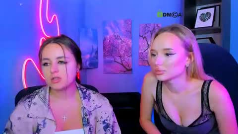 stellasun_ online show from June 30, 2:16 pm