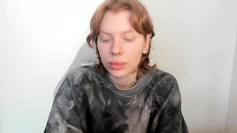 S T E L L A online show from February 23, 9:11 am