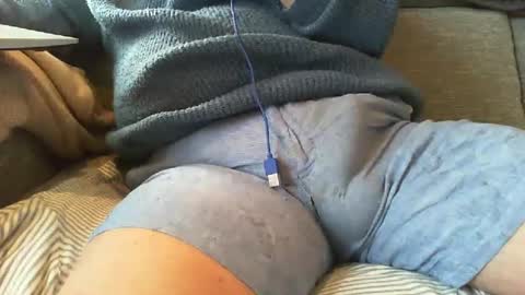 Snapshot of stemee chatting on March 3, 7:32 am marriedsecretcrotchwatcher online show from March 3, 7:32 am