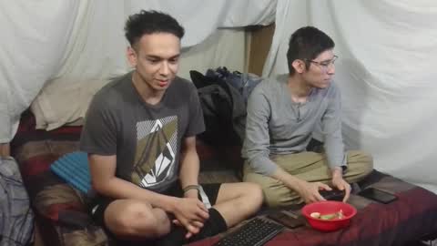 Snapshot of stepbrosplay chatting on October 25, 3:40 am Stepbrosplay online show from October 25, 3:40 am