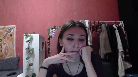 Snapshot of steph_fossst chatting on October 10, 5:08 pm Stephanie 3 online show from October 10, 5:08 pm
